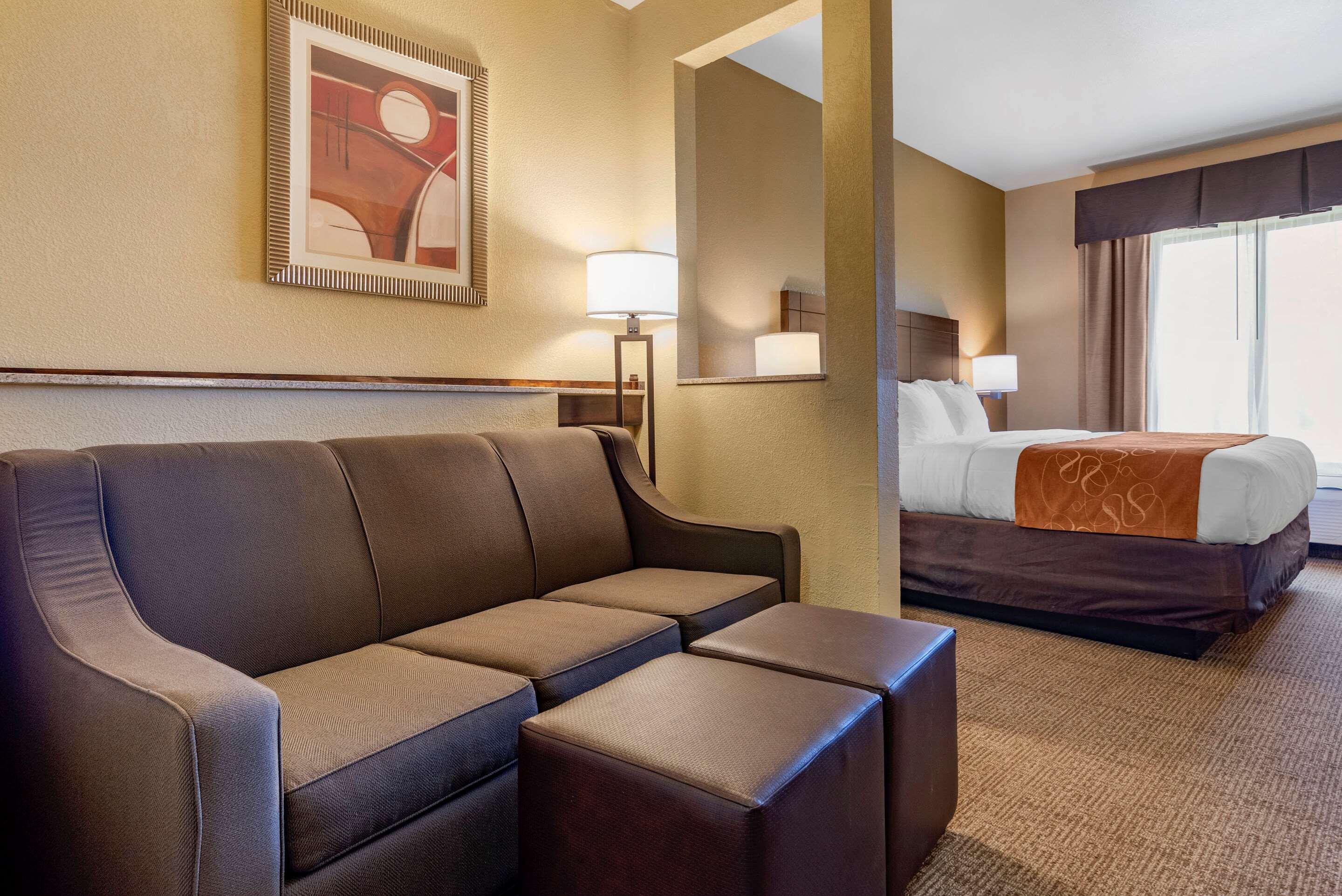 Comfort Suites Airport South Montgomery Exteriör bild