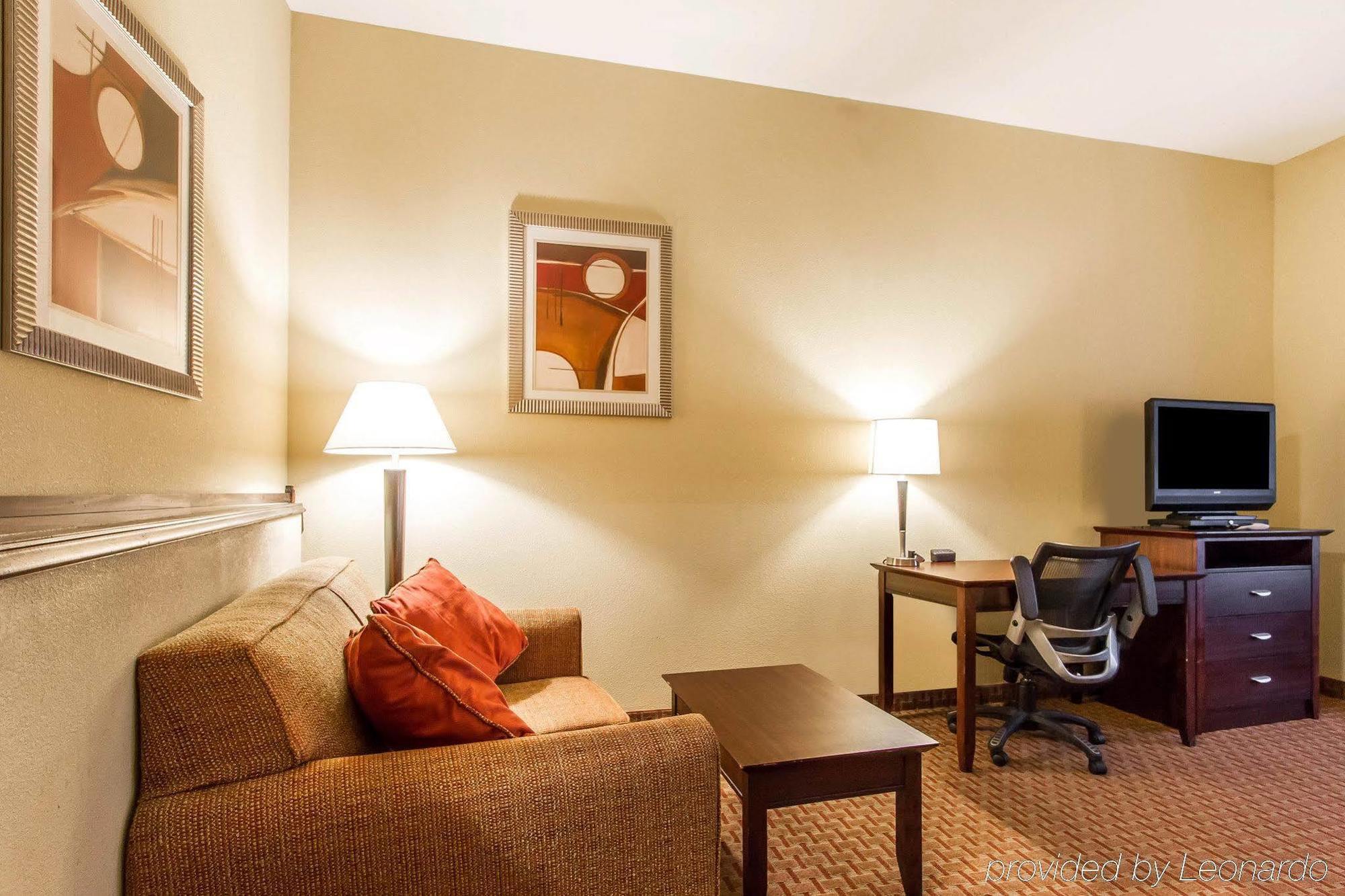 Comfort Suites Airport South Montgomery Exteriör bild